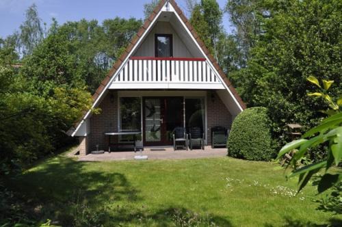 Zwiggelte House | Nachtegaal I Vakantiewoning met Mooie Tuin