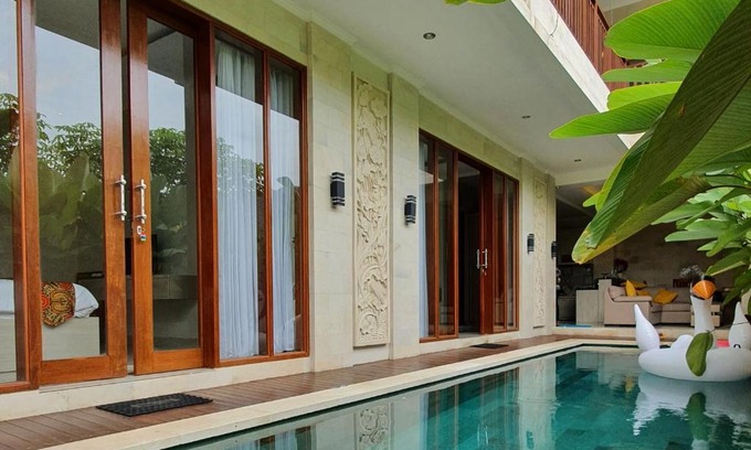 Sidemen Villa | Nana Villas Sidemen