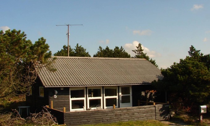 Vejers Strand House | "Nanouk" - 500m from the sea by Interhome