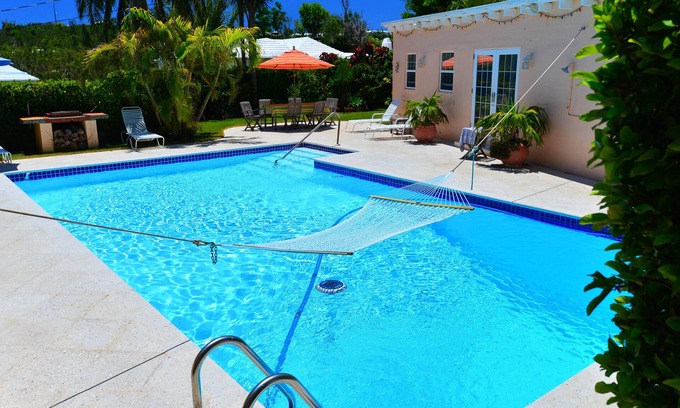 Warwick Apartment | Natalia Studio & Pool - Completely Renovated + Electric Car Charger!