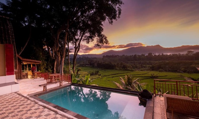 Wisma Kerta Resort | Natural View Sidemen Villas & Cottages By Supala