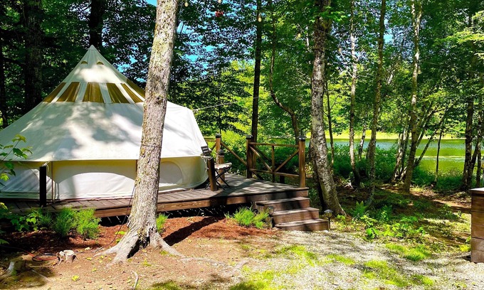 Mariaville Cottage | Nature Lovers Paradise welcomes you! Glamping tent near Acadia National Park!