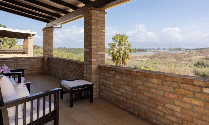 Peroulion House | Nature meets luxury at Antinioti View three-bedroom House .