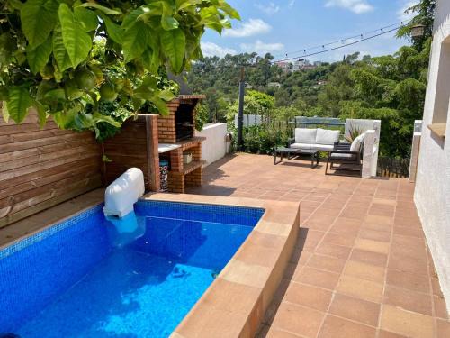 Sant Cugat del Valles Ski Chalet | Nature Oasis near Barcelona with swimming pool Parties not allowed