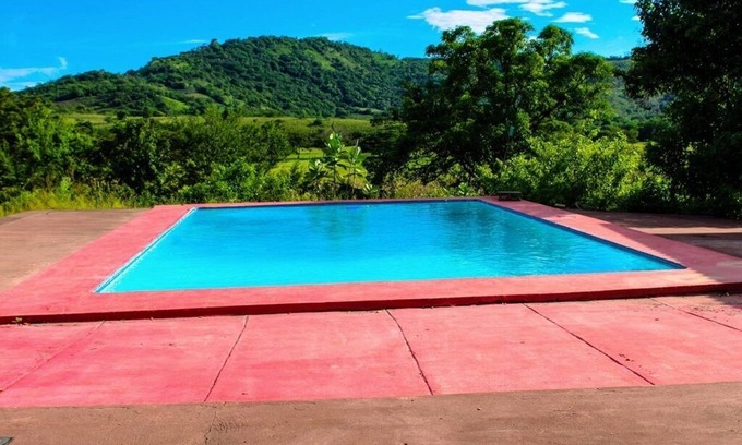 Isla Conchagaita House | Nature retreat wonderful accommodations with swimming pool near Laguna Olomega