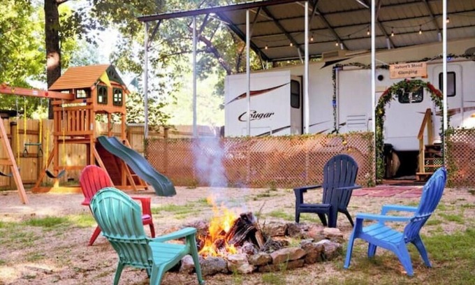 Osage Beach House | Nature's Mood Glamping