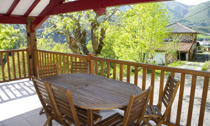 Arneguy House | Nature vacation in a 17th century stone barn.