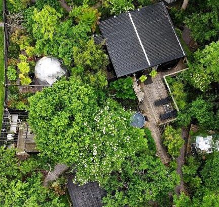 Broadwas Villa | Natures Edge Cabin