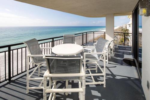 Fort Walton Beach House | Nautilus 1601 - Gulf Front 2 Bedroom - 6th Floor - Huge Wraparound Balcony