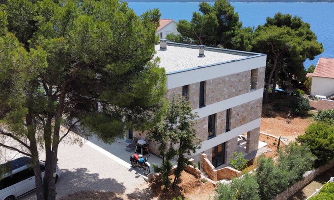 Zavala Apartment | Nautilus-Bay Suites - Two-Room-Suite, sleeps 2-4 in Zavala on Hvar (Apt. 410)