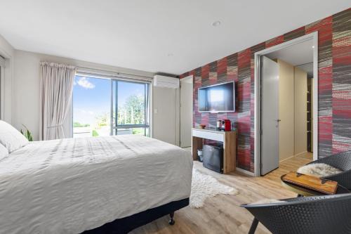 Papamoa Beach House | Nautilus Retreat