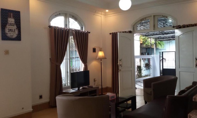 Condongcatur House | Ndalem Gorongan Guesthouse