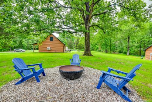 Cave City House | Near Mammoth Cave Family-Friendly Cabin with Patio!
