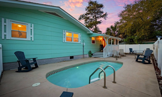 Surfside Beach House | Near Ocean, Beach & Water, Pvt. One Level Home,Pool, Porches,Golf Cart, Extras!