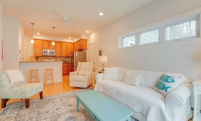Back Cove House | Near Portland Trails: Walkable Apartment w/Deck
