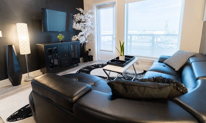 Rowlett Apartment | Near the Lake, Cozy King Bed w/ Pool/TV/W/D - A