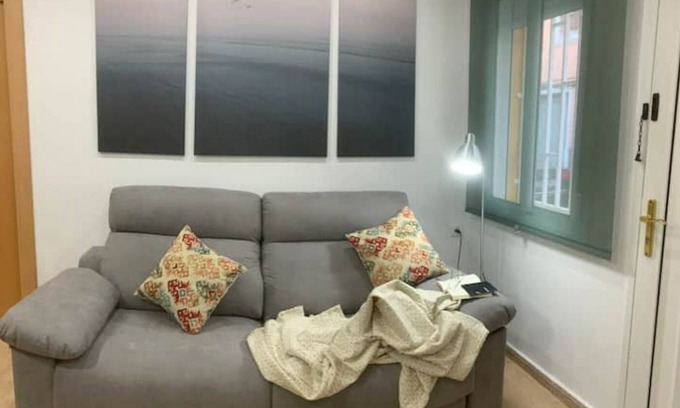 Sant Adria de Besos Apartment | Near to Beach and 15 min to Barcelona by Train