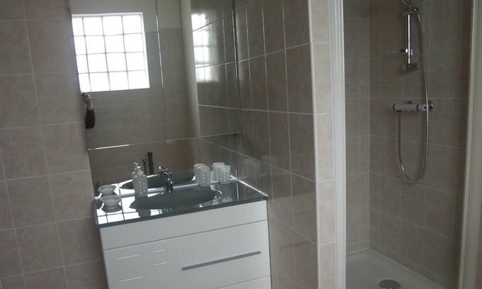 Saint-Martin-en-Campagne Cottage | neccesaire bedding provided, accept pets