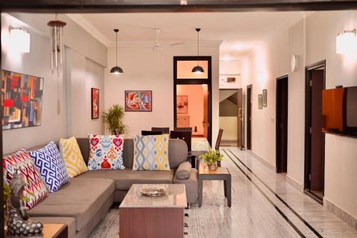 Taltala Apartment | Neelam Homestay Entire House