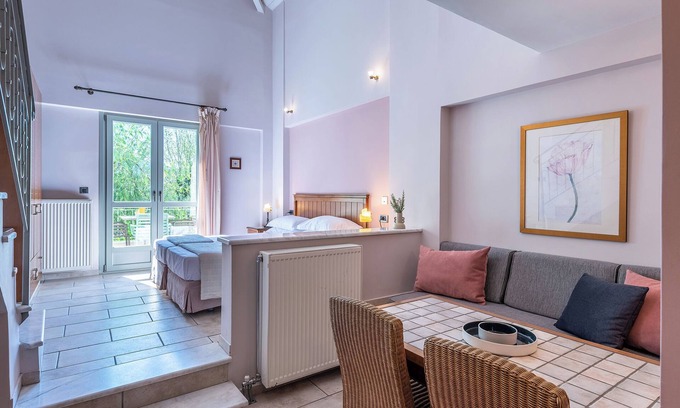 Longos Apartment | NEFELI – KYVELI loft apartments (47m²for 2-5 people)