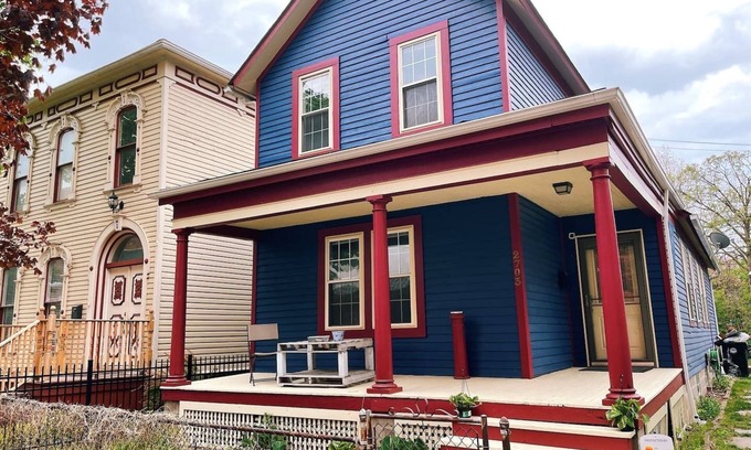 Ohio City House | NEST ON VESTRY- Huge Modern UNBEATABLE Proximity