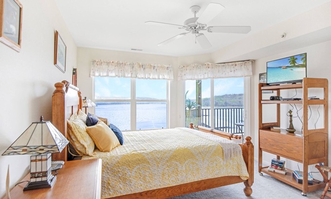 Kaiser Condo | Nestled In State Park - Views, Trails, Beaches & Pool!