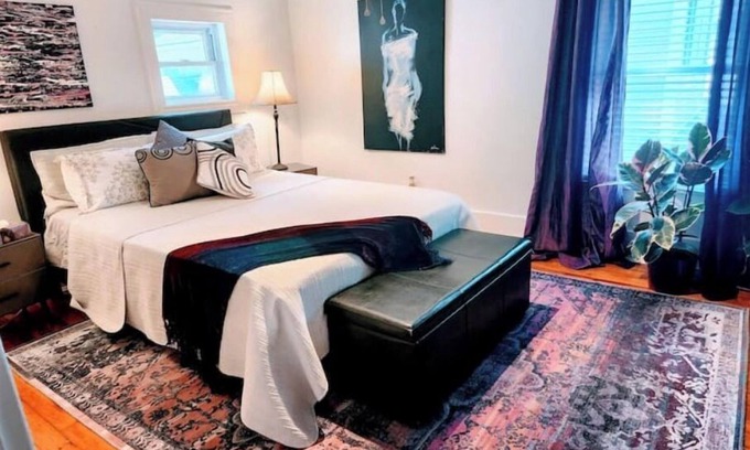 Jordan Apartment | Nestled in the heart of Wine country, on the Main St. in the Village of Jordan