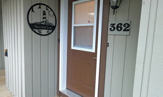 Collingwood Condo | Nestled Inn - Your home away from home in Lighthouse Point