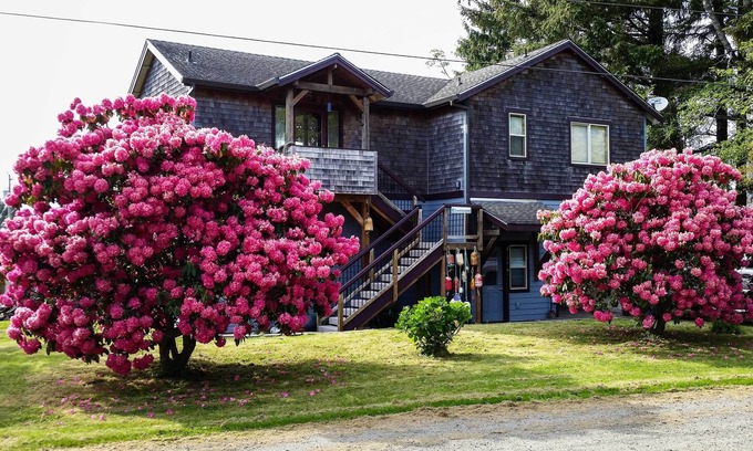 Netarts House | 'Netarts Nest' Coastal Home w/ Deck & Yard!