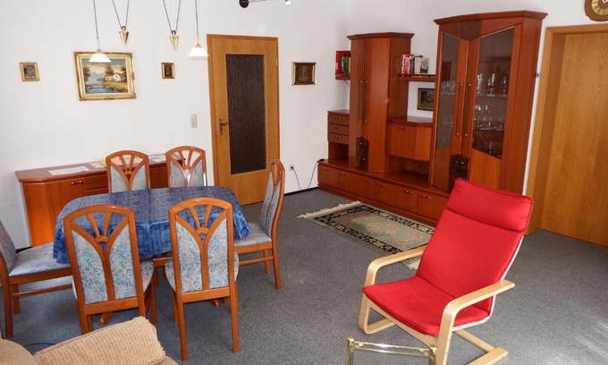 Idstein Apartment | nette Ferienwohnung im Grünen