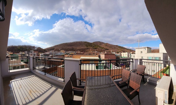 Ansan Apartment | New 2 bedroom duplex with a tarrace
