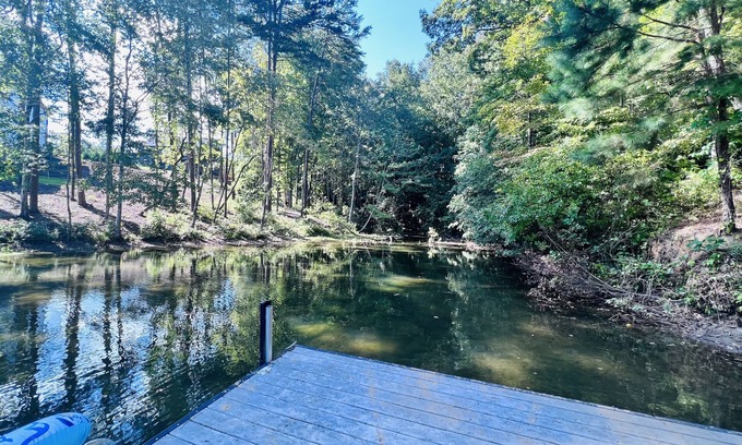 Saxony Forest House | NEW - 20% Off A Private Clean Quiet Lakefront Home