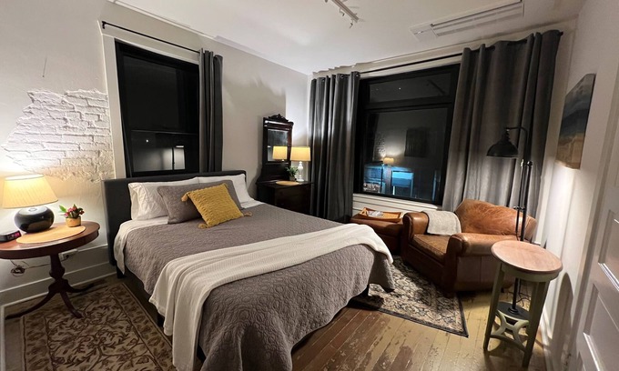 Colfax Apartment | New 2BR Apartment in Historic Colfax Building