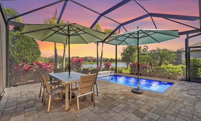 Sarasota House | NEW! 3Bd/3Br Exceptional Home in Resort Community
