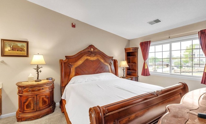 Nashville Condo | NEW! 3rd Floor Front Side Corner Penthouse Suite - 304 by Grand Wood Suites