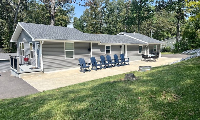 Gilbertsville House | NEW! 4Bed/2 Bath home near Moors Resort and Marina by Kentucky Lake