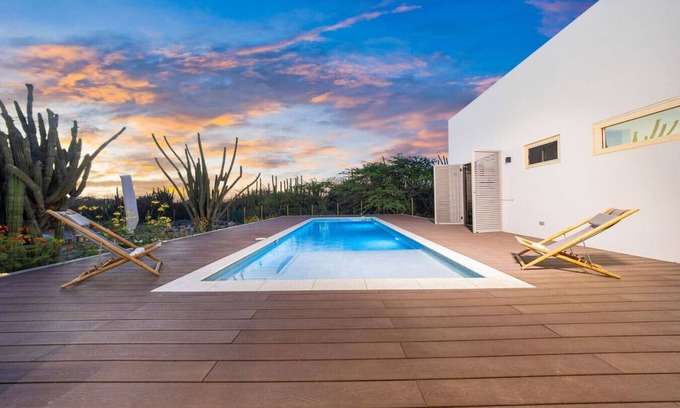 Noord Apartment | New 4BR Villa 5min to Palm Beach & Ritz | Bocobay
