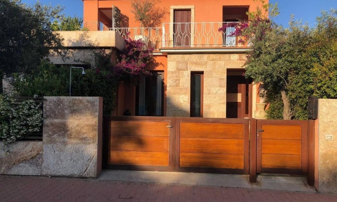 San Teodoro City Centre Villa | New and comfortable villa