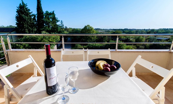 Monterol Apartment | New Apartment for 4 people (2 bedrooms)- Umag - 1 floor