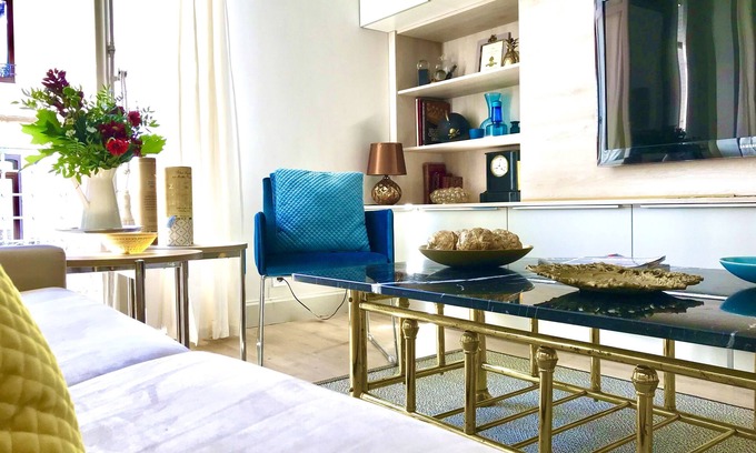 Avignon City Centre Apartment | NEW AVIGNON PLACE JÉRUSALEM beautiful climatisé apartment 2 min PALAIS DES PAPES