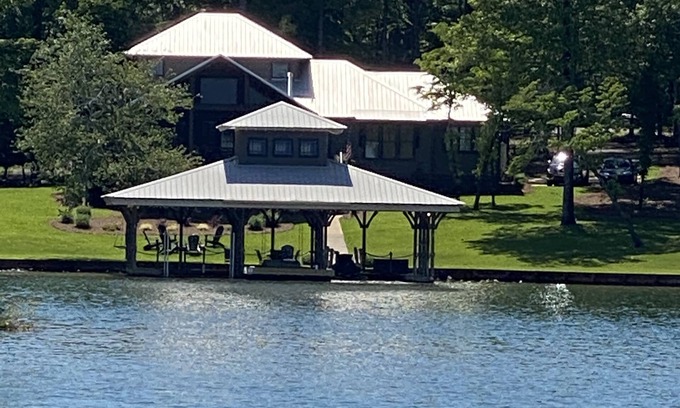 Dadeville House | New beautiful 5 star listing Lake Martin home located only 35 min. from AUBURN!