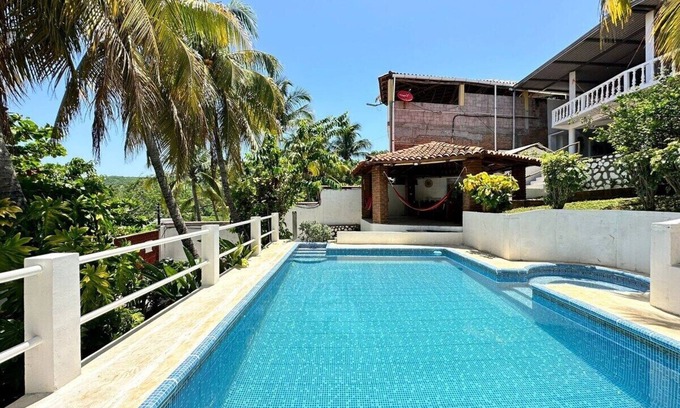 Playa San Diego House | [New!] Big Beach House with Ocean View and Easy Access to the Beach!n