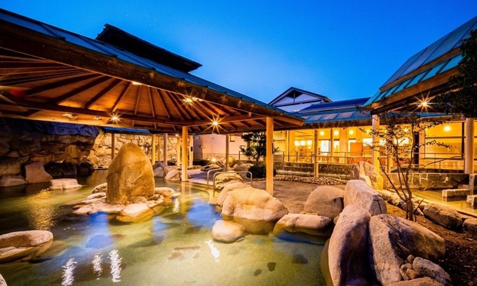Toon Hotel | New building Triple room RO | Breakfast inclu/Toon Ehime