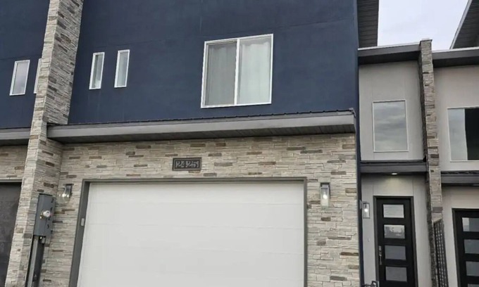 Elko House | New! Centrally located. Easy to access.nn