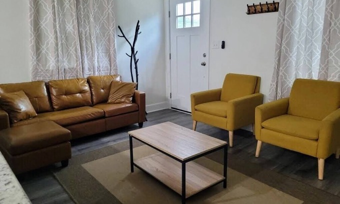 Durham Apartment | New & Clean 2 Bed Walltown Home. Walk to Duke! A