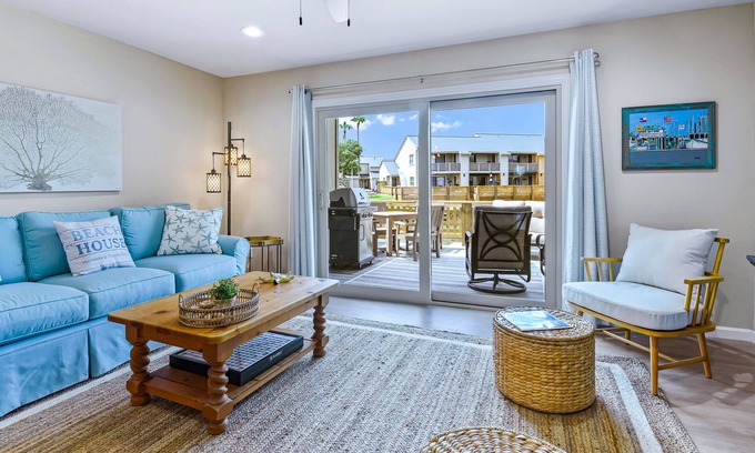 Harbor Oaks Condo | New condo on the water with boat slip, pools, and tennis courts!