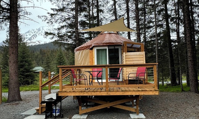 Bear Creek Cabin | New creekside yurt with mountain views next to a Salmon run creek!