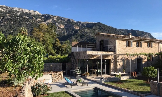 Soller House | NEW: Design house with pool & mountain view | excl. hideaway quiet location near Plaza