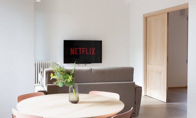 Melegnano Apartment | New Exclusive Melegnano Apartments- Near train station X5