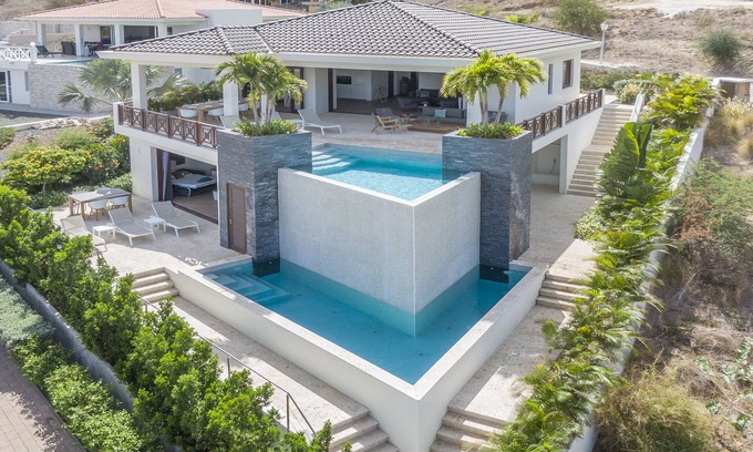 Sint Michiel Villa | New! Exclusive villa with 2 private swimming pools and sea view